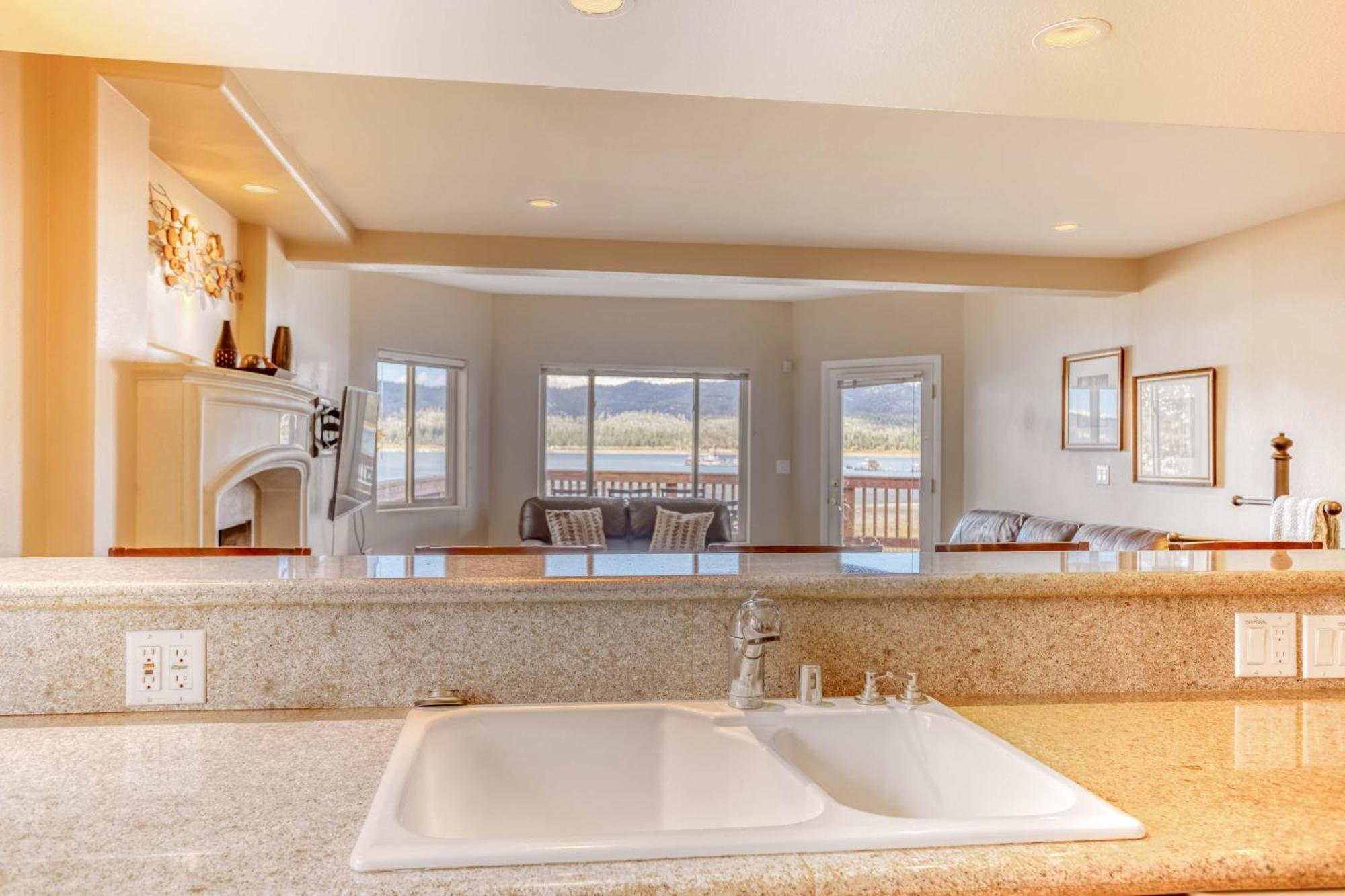 032 - Lakefront Village Escape Big Bear Lake Esterno foto